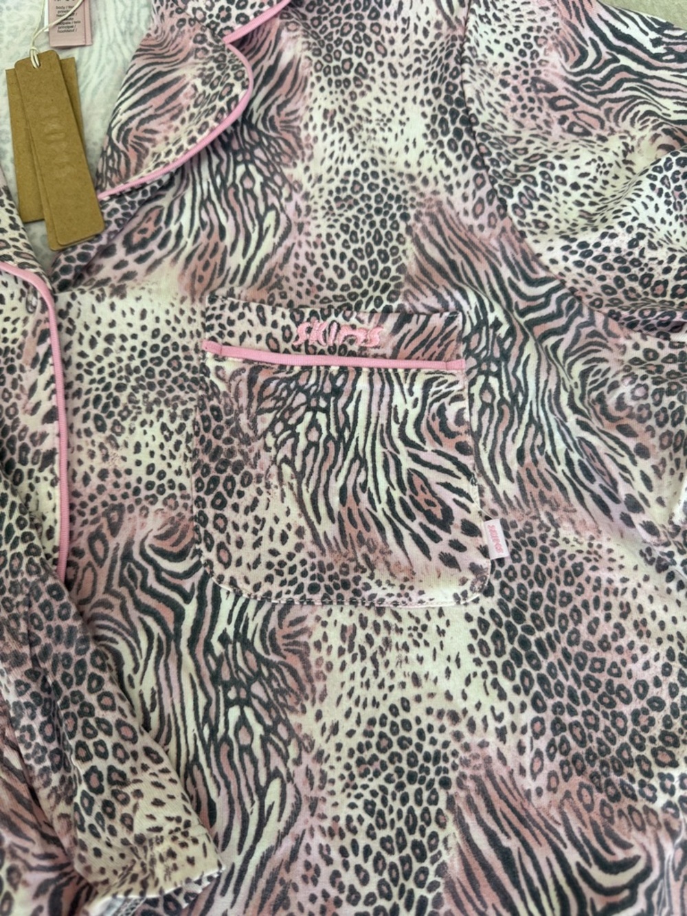 SKIMS Sleep Bloom Mini Multi Animal Print Short Sleeve Set - Picture 4 of 5